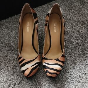 Nine West Black and Tan Animal Print Heels